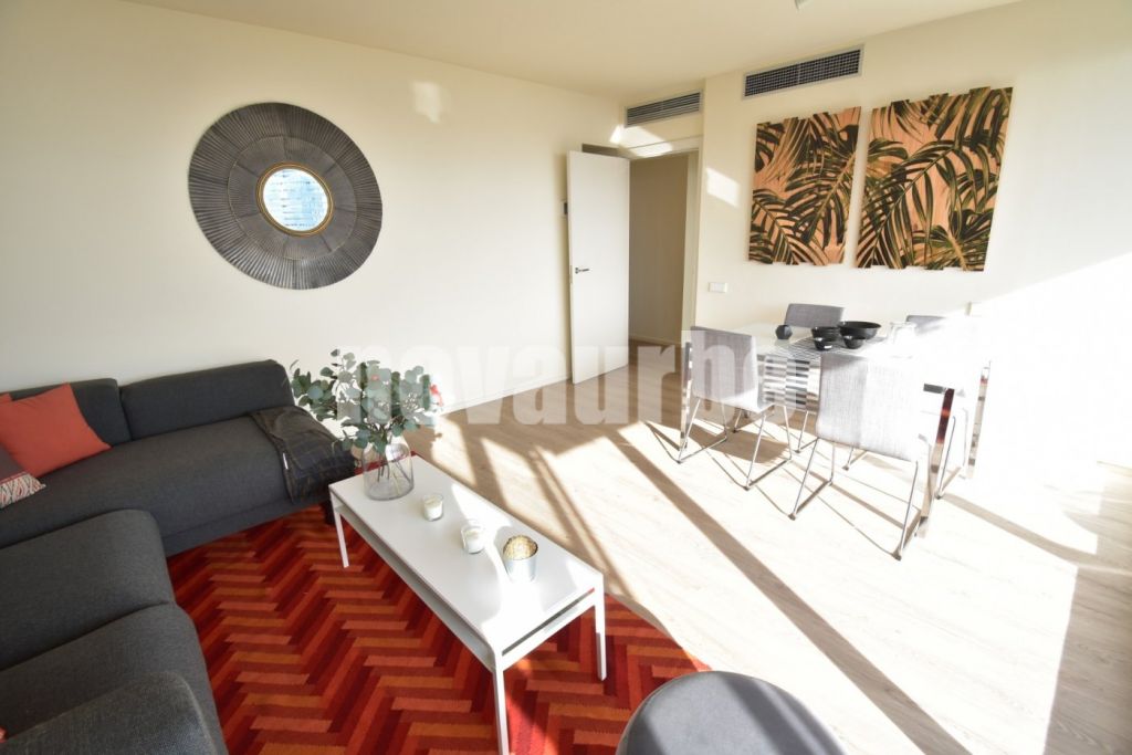 83 sqm flat with pool, views and terrace for sale in Diagonal Mar/Front Marítim del Poblenou, Barcelona