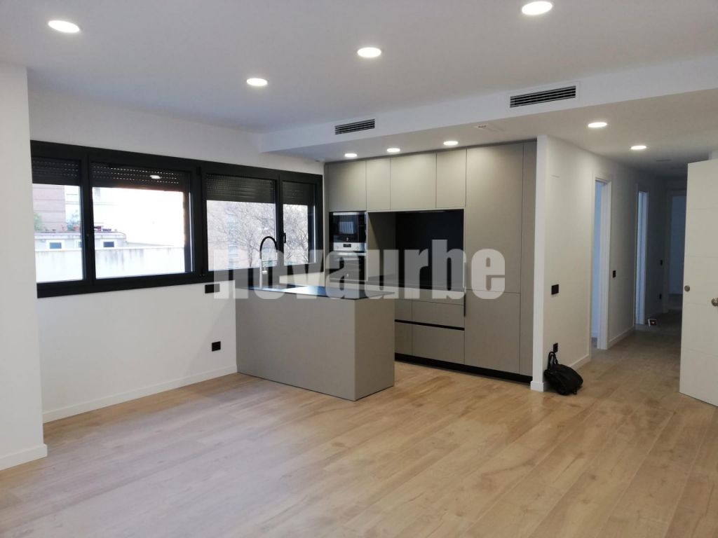 Appartement de 80 m² à vendre à Centro, Badalona