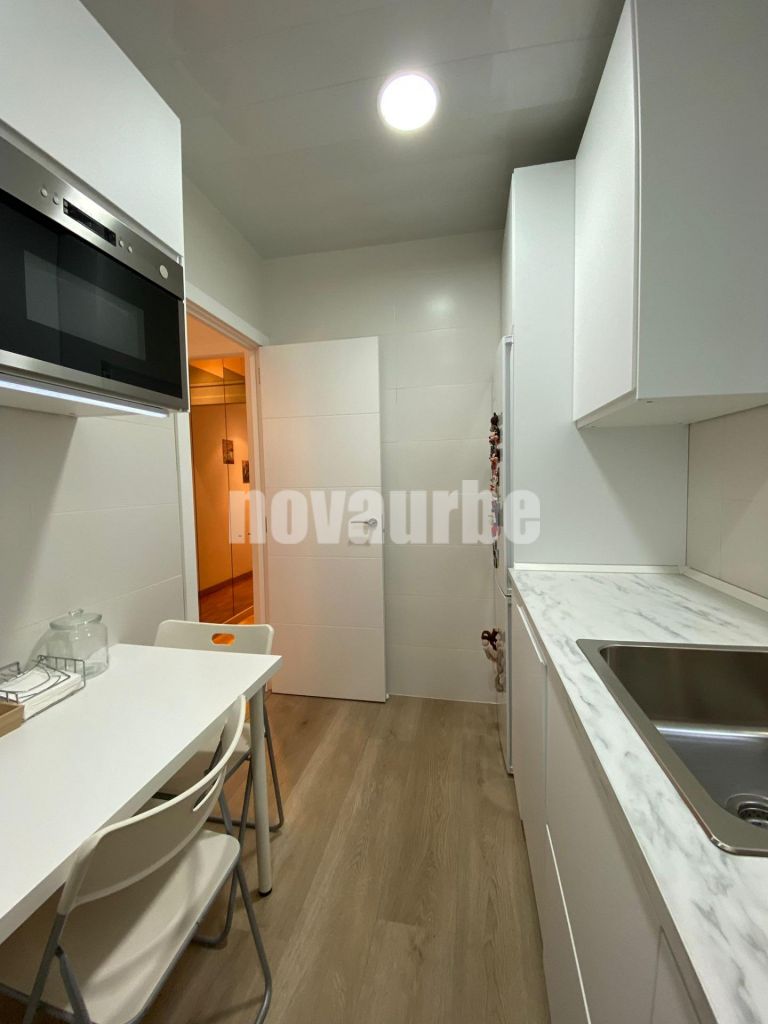 Amplio y Luminoso Piso en La Sagrada Família, Barcelona