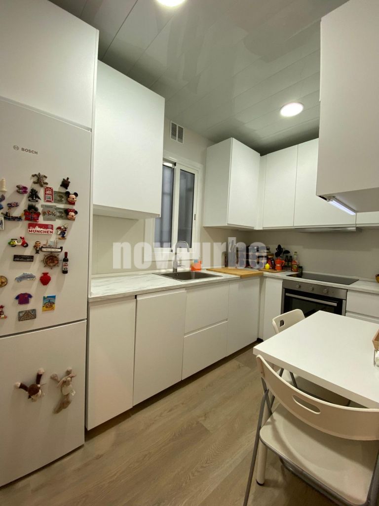 Amplio y Luminoso Piso en La Sagrada Família, Barcelona