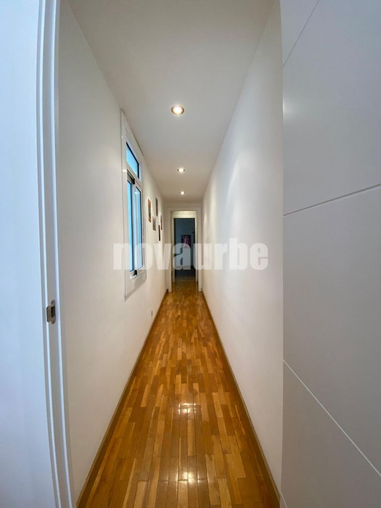 Amplio y Luminoso Piso en La Sagrada Família, Barcelona