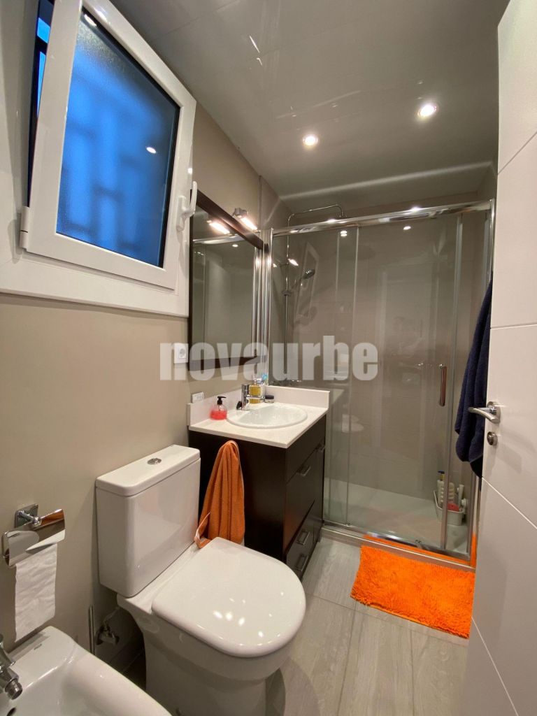 Amplio y Luminoso Piso en La Sagrada Família, Barcelona