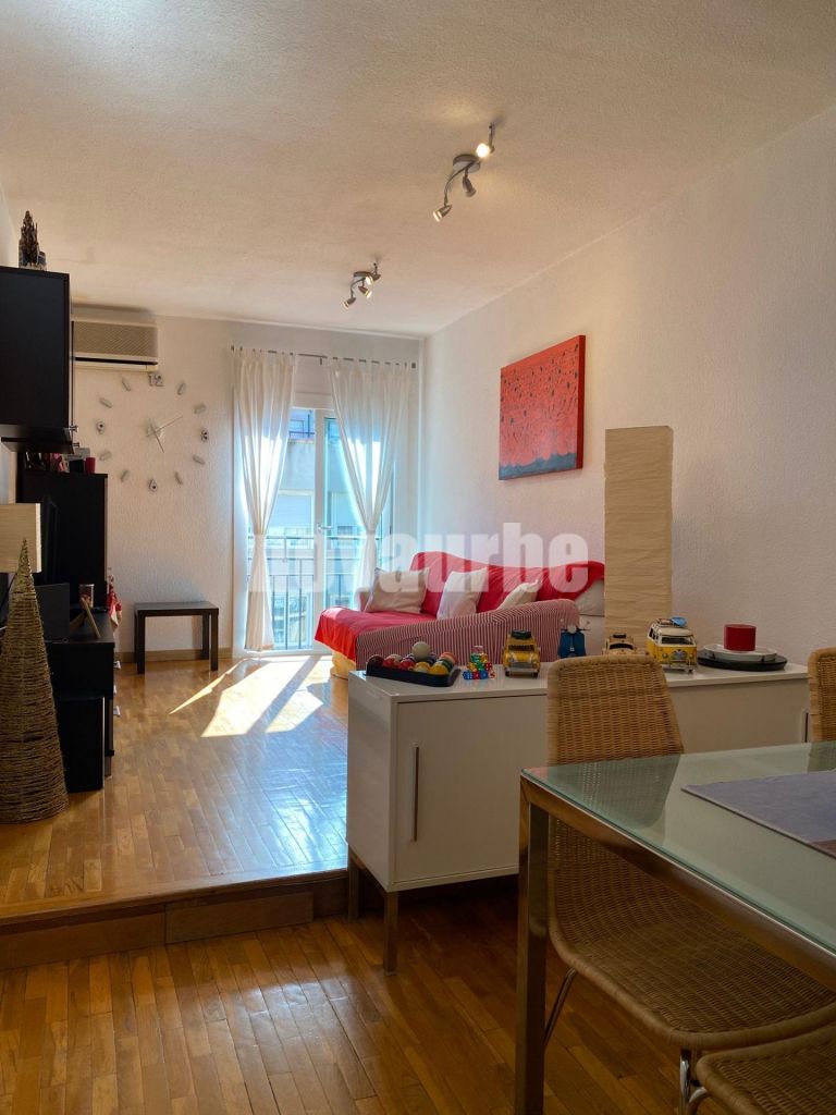 Amplio y Luminoso Piso en La Sagrada Família, Barcelona