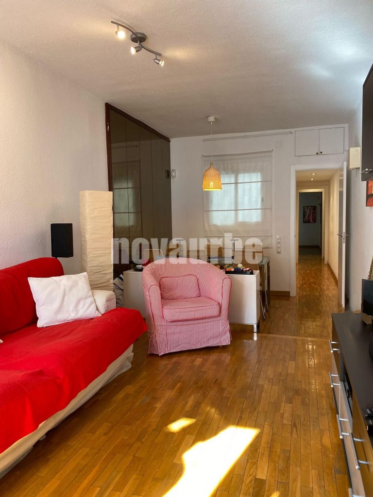 Amplio y Luminoso Piso en La Sagrada Família, Barcelona