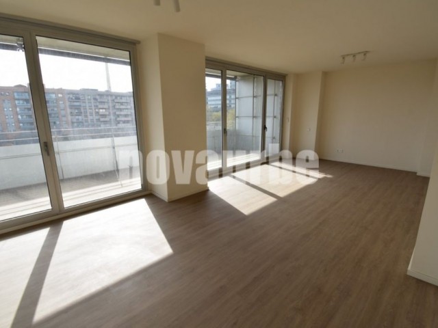 Piso de 113 m² con piscina y terraza en venta en Diagonal Mar/Front Marítim del Poblenou, Barcelona