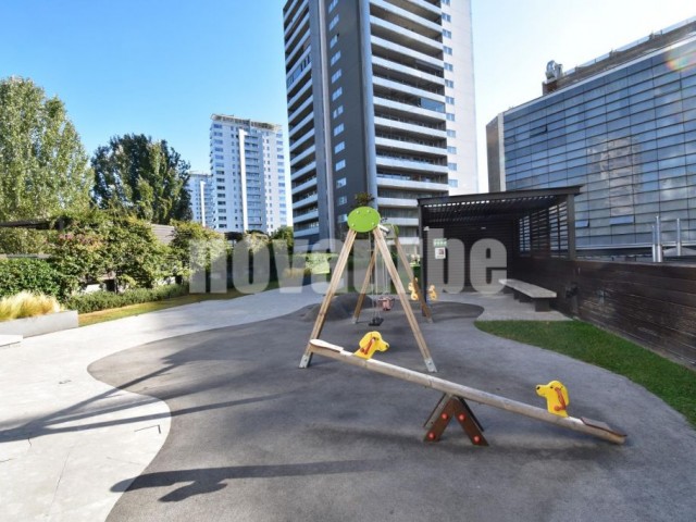 Piso con piscina y terraza en venta en Diagonal Mar/Front Marítim del Poblenou, Barcelona