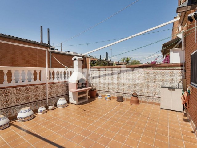 Casa de 201 m² en venta en Bufala, Badalona