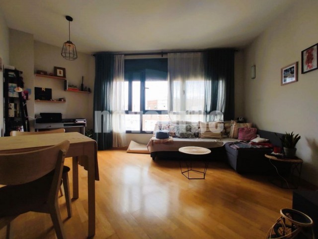 Piso de 46 m² con piscina en venta en Provençals del Poblenou, Barcelona