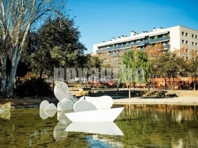 Oportunidad en Nou Barris: Piso de 71 m² con excelente ubicación por solo 245.000 €