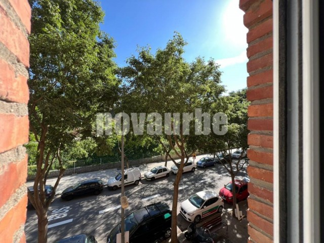 Magnífica vivienda completamente renovada, ubicada en el consolidado y dinámico distrito de Sants-Mo