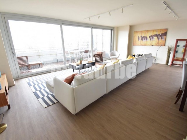 ÁTICO CON SOLARIUM Y VISTAS ESPECTACULARES