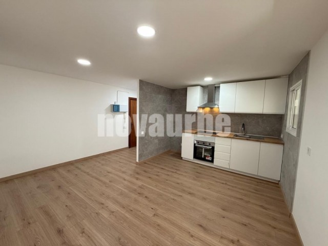 Piso totalmente reformado en venta en El Carmelo
