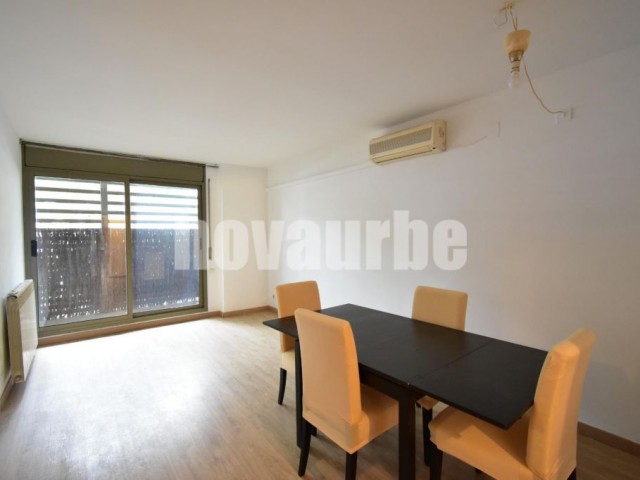 Pis de 78 m² amb terrassa en venda a El Poblenou, Barcelona