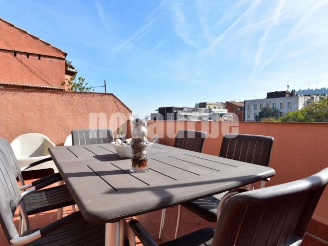 Ático de 64 m² con terraza en venta en EL CARMEL, Barcelona