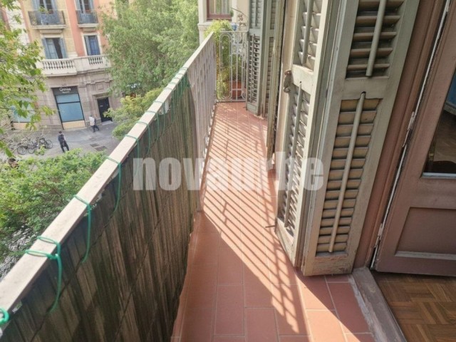93 sqm flat for sale in L
