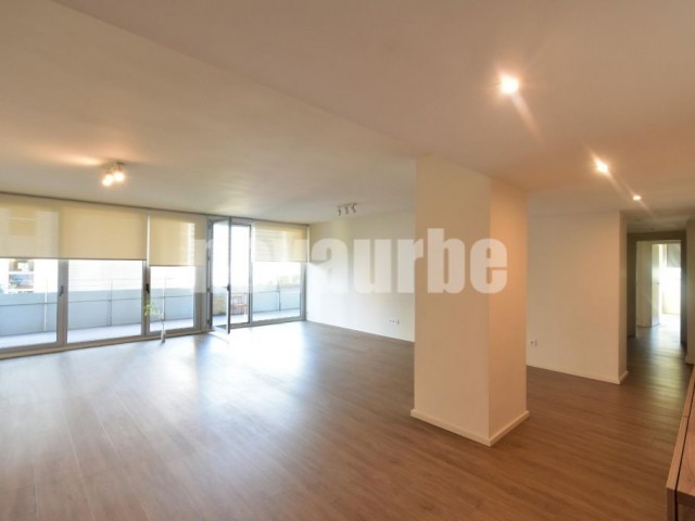 Piso de 206 m² con piscina en alquiler en Diagonal Mar i el Front Marítim del Poblenou, Barcelona