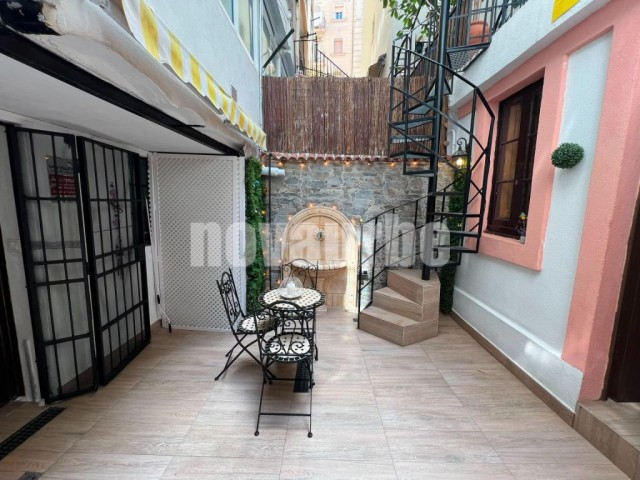 BAJOS DUPLEX EN POBLE SEC