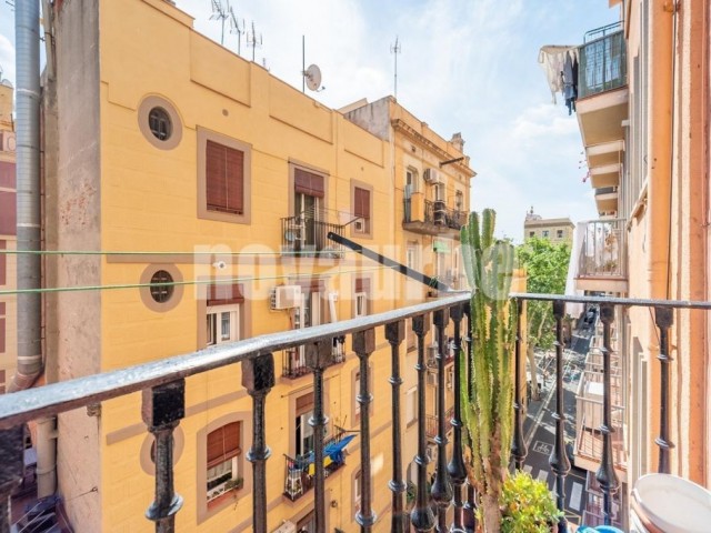 60 sqm flat for sale in La Barceloneta, Barcelona