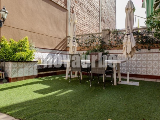 270 sqm house for sale in Sant Roc, Badalona