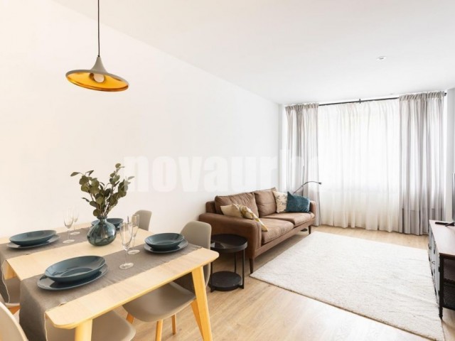 Piso de lujo con Aire Acondicionado y Mucha Luz Natural en Poble Sec
