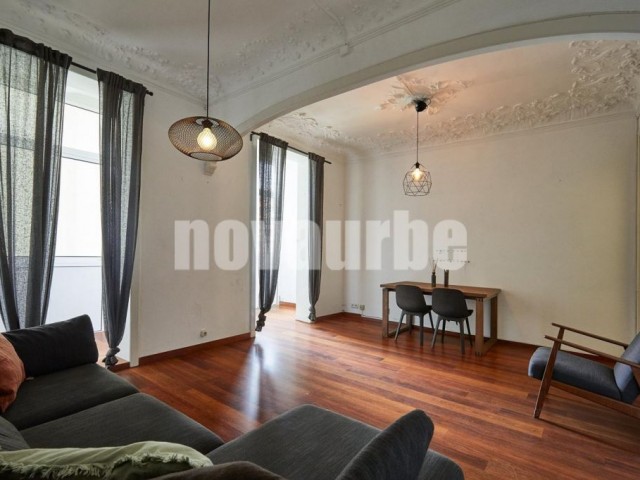 Appartement de 78 m² à vendre à Eixample, Barcelona