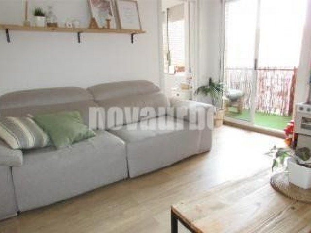 Appartement de 73 m² avec terrasse à vendre à Sant Antoni, Barcelona