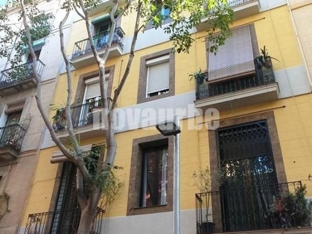 Piso de 62 m² en venta en POBLE SEC, Barcelona