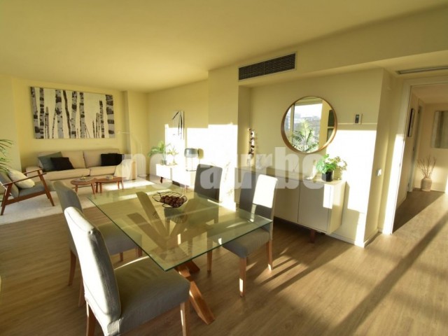 113 sqm flat with pool and terrace for sale in Diagonal Mar/Front Marítim del Poblenou, Barcelona